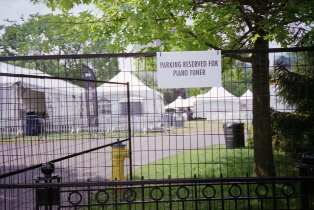 Ottawa (Canada), Kodak VR35 K80 on Easypix 200 film, 2013.