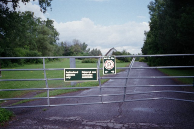 Bike ride to the Central Experimental Farm, Ottawa (Canada), Kodak VR35 K80 on Easypix 200 film, 2013.