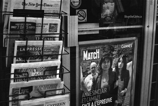 Ottawa, Nikkormat Ftn, Ilford XP2, 2011.