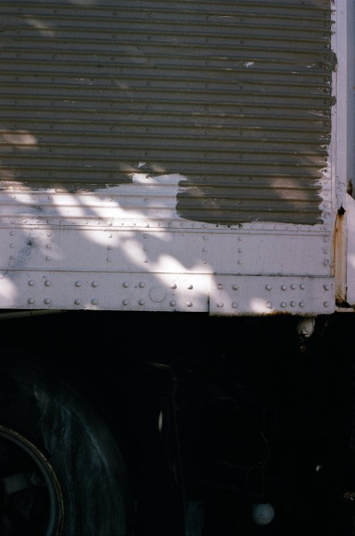 Pentax K1000, Fujifilm Superia 200, Ottawa, 2012.
