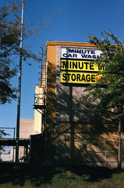 Pentax K1000, Fujifilm Superia 200, Ottawa, 2012.