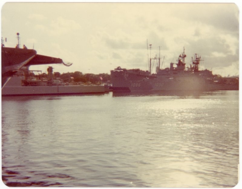 USS John S. McCain, USS Paul, USS Brewton, Pearl Harbor, 1975.